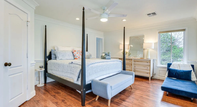 Коттедж с 3 комнатами Gorgeous Granbury Lake Getaway w/ Pool & Dock!