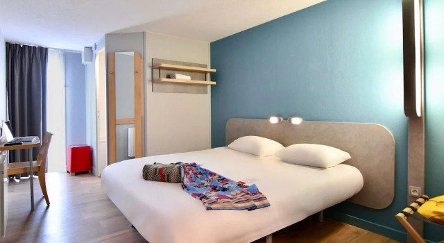 Трёхместный номер Standard ibis budget Vannes