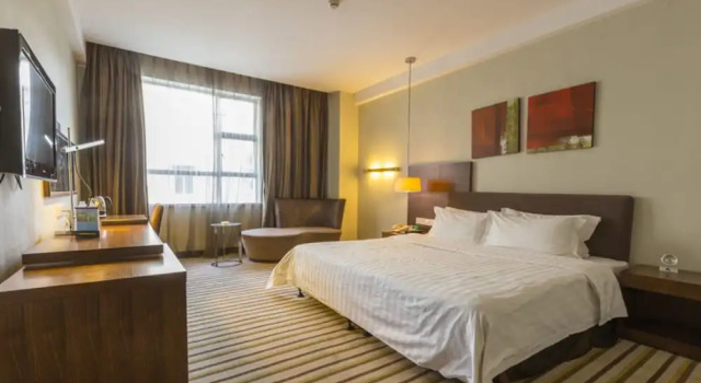 Номер Deluxe Poly Hotel