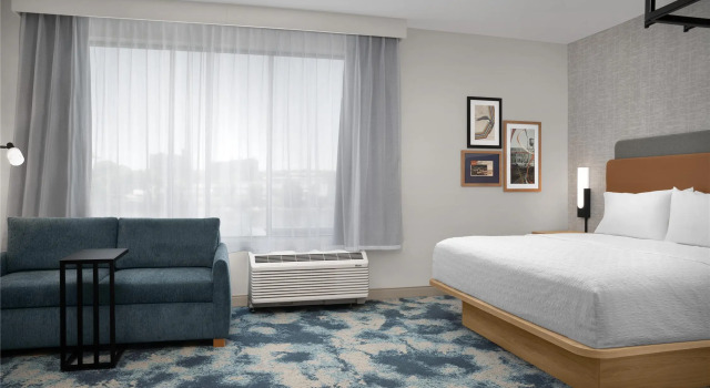 Люкс Hampton Inn By Hilton East Peoria