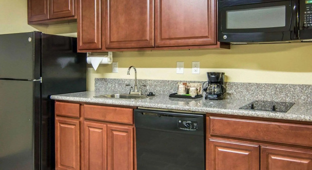 Четырёхместный люкс MainStay Suites Williamsburg Historic Area