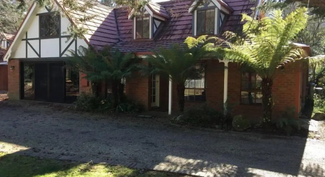 Tudor House - Large Family Home, 预订 度假屋 布赖特 Victorian High Country