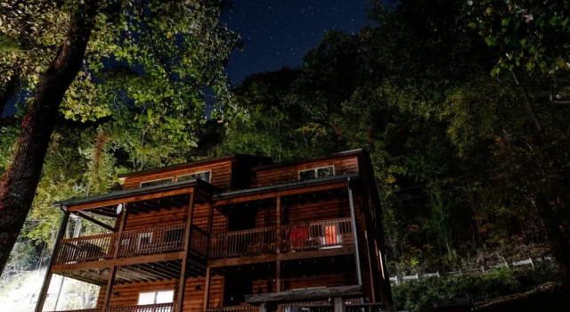 Heavenly Heights by Ghosal Luxury Lodging, Reserva ahora Hotel Bluff Mountain Estados Unidos