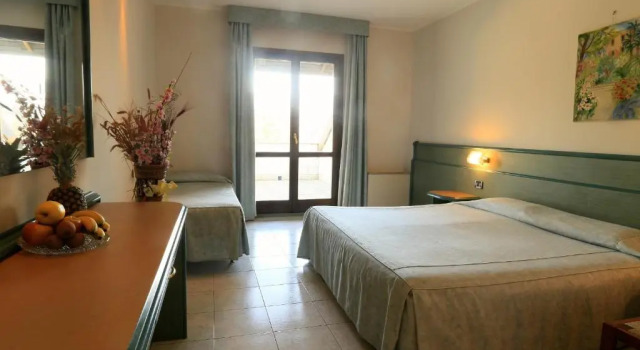 Трёхместный номер Standard Hotel Pian del Sole