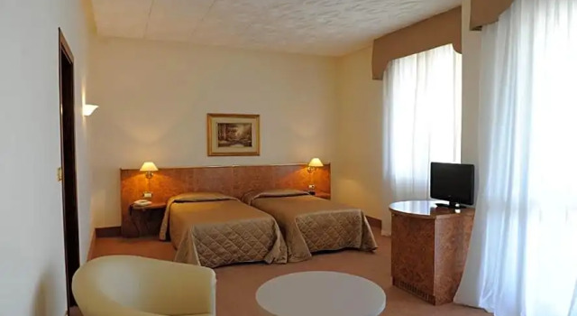 Полулюкс Ermitage Bel Air Medical Hotel