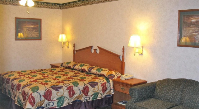 Deerfield Inn, Buchen Sie Hotel Portland Tennessee
