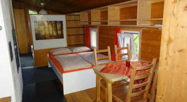 Трёхместный номер Standard с балконом и с красивым видом из окна Free Spirit Lodge