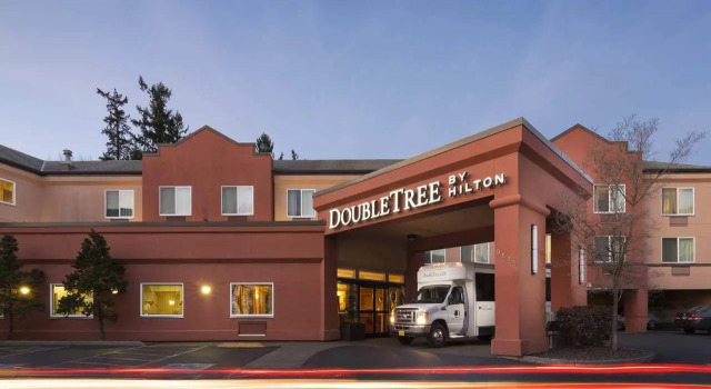 Номер Standard DoubleTree by Hilton Portland Tigard