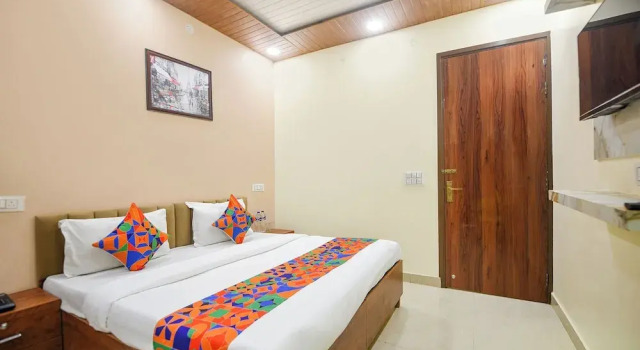 Номер Deluxe Fabhotel White House Tilak Nagar
