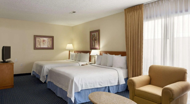 Czteroosobowy suite Stay Inn & Suites