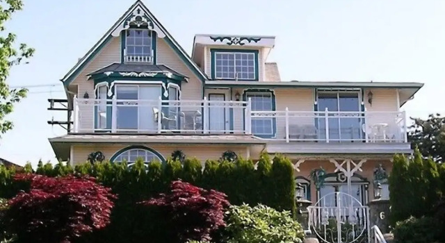 Ocean Breeze Executive Bed and Breakfast, Забронировать Отель «постель и завтрак» Норт-Ванкувер North Vancouver Ski Area