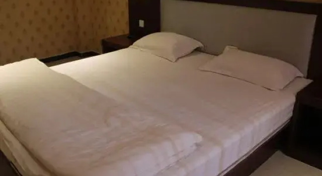 Люкс Deluxe Yucheng Xianghe Express Hotel