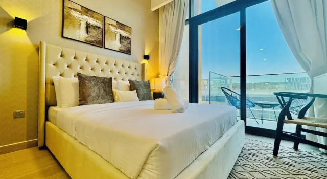Апартаменты Venduras - Chic Studio in Azizi Riviera