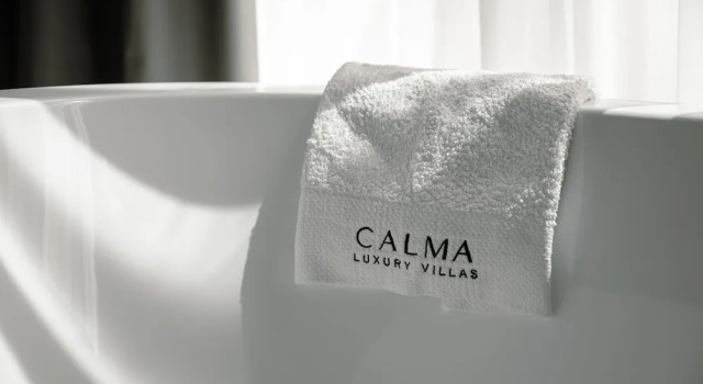 Вилла Luxury 5-Star Villa Calma I with Heated Pool, Jacuzzi, Sea and Palm Tree Garden