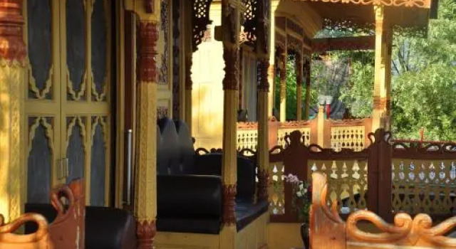 Mahjong Houseboats, Забронировать Отель Сринагар Jammu & Kashmir Ski