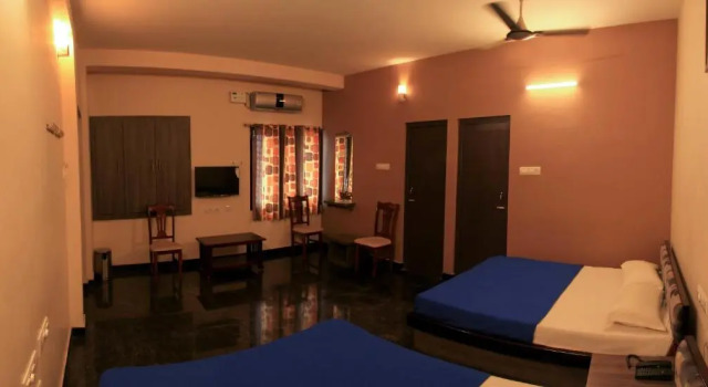 Семейный номер Deluxe с красивым видом из окна Hotel Sri Hayagriva