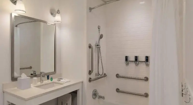 Четырёхместный номер Standard Four Points by Sheraton Seattle Airport South