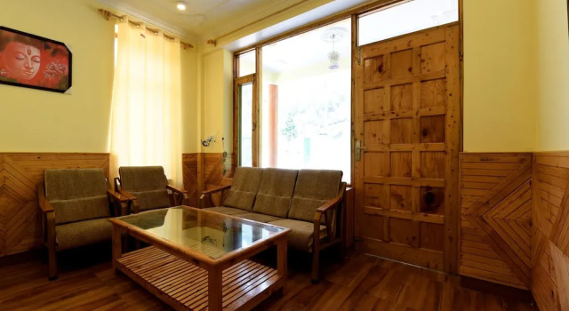 OYO 14580 Home Luxurious Studios Shanag, Book Hotel Bashist Himachal Pradesh