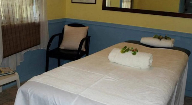 Touch Therapies Guest House, Book Guesthouse St. John's St. John County