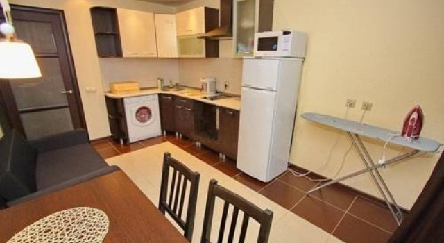 Apartments in Ekaterinburg, Забронировать Апартаменты/квартира Отели Городского округа Екатеринбурга - Северный управленческий округ с парковкой, Парковка