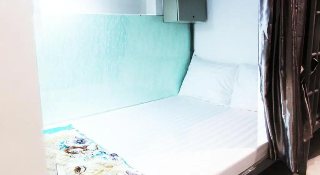 Кровать в общем номере Saigon City Center Hostel
