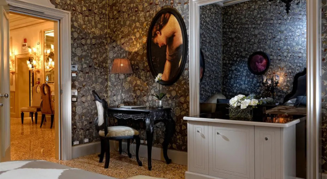 Четырёхместный люкс с видом на канал Hotel Palazzetto Madonna