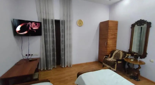 Guest House Nadejda, Забронировать Гостевой дом Гостевые дома Батуми, рядом с Фонтан Нептуна, Гостевой дом