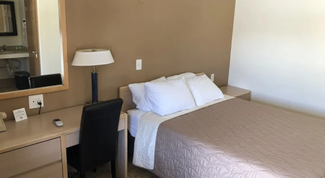Номер Superior Topper Motel