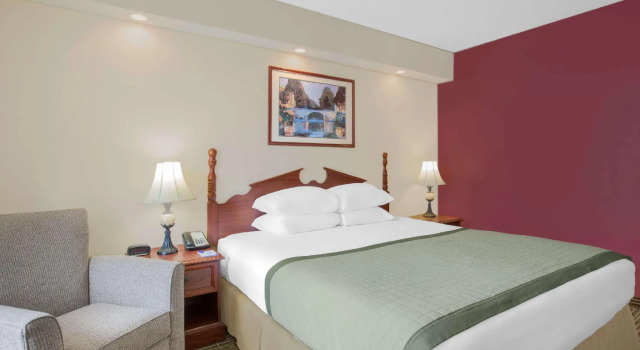 Двухместный номер Standard Baymont by Wyndham Tuscaloosa