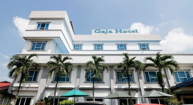 RedDoorz Plus @ Jalan Dr Sutomo Pekanbaru, Rezervovat Hotel Pekanbaru Sumatra
