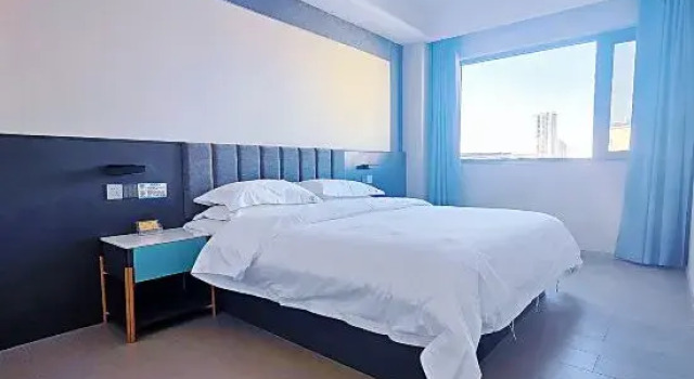 Двухместный люкс Chuxiong Rezen Select Hotel (Dongxing Middle School & Government Affairs Center Branch)