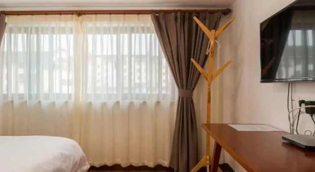 Двухместный номер Deluxe Floral Hotel Dianhu Holiday Shanghai