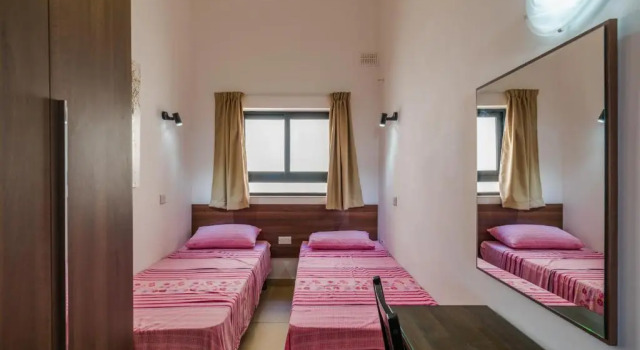 Blue Harbour 2 bedroom Seafront Apartments with stunning seaviews - by Getawaysmalta, Buchen Sie Ferienwohnung St. Paul's Bay Malta