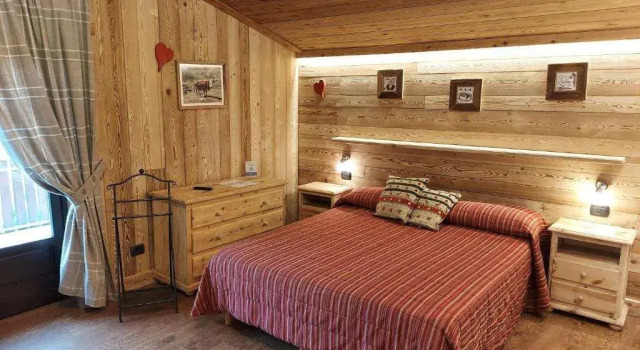 Hotel Rendez-Vous - Aymavilles, Забронировать Отель Отели и гостиницы Эмавиль, Отель