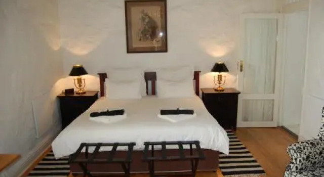 The Old Jail, Buchen Sie Hotel Willowmore Ostkap