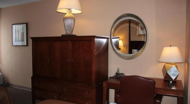 Четырёхместный номер Standard Sunlac Inn Lakota