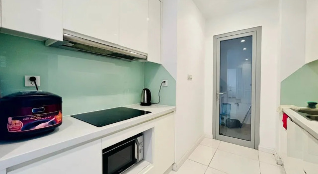 Апартаменты с 3 комнатами с балконом и с видом на город DongDong LUX APT - Vinhomes Central Park