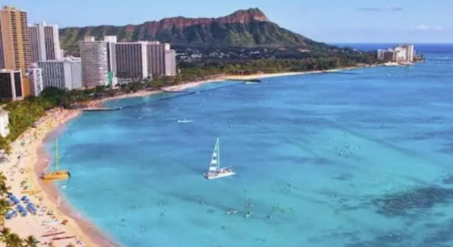 Апартаменты с 2 комнатами Luxury 2beds,2baths, free parking at Waikiki Beach