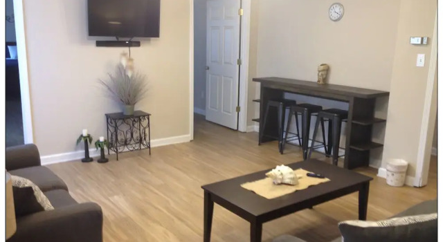 Коттедж Opis Realty-Spacious Metro Atlanta Home