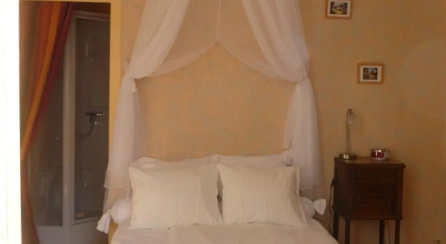 French Holiday Accommodation, Rezervovat Apartmán Bort-les-Orgues 