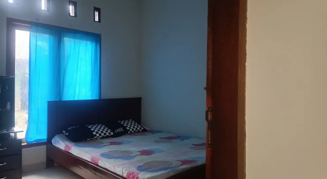 OYO 93729 Radesa Family Homestay