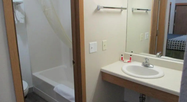 Номер Standard Travelodge by Wyndham Spirit Lake/Okoboji
