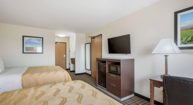 Standard Vierer Zimmer Quality Inn Edgerton