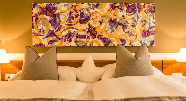Hidalgo Suites & Restaurant