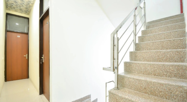 OYO 64736 Hotel Gold, Забронировать Отель Зиракпур штат Харьяна