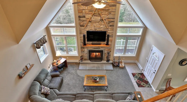 Коттедж The Queens Croft V2 - Luxury Killington Ski Home. Newer. Better. Ski-ier. 3 Bedroom Home