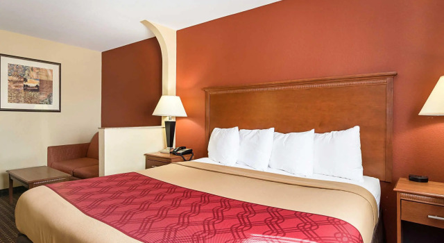 Двухместный люкс Econo Lodge Inn & Suites Little Rock SW