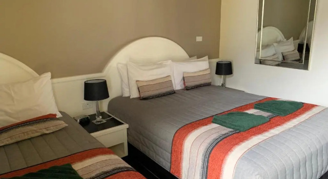 Трёхместный номер Deluxe Mariner Motel