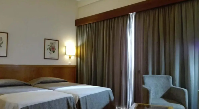 Трёхместный номер Standard Hotel Do Centro