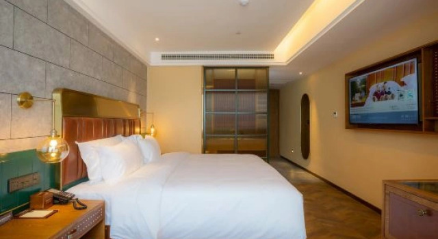 James Joyce Coffetel (Qingdao Shuiqinggou Subway Station Siliu South Road Branch), Prenota Hotel Hotel a Shandong con parcheggio, Parcheggio